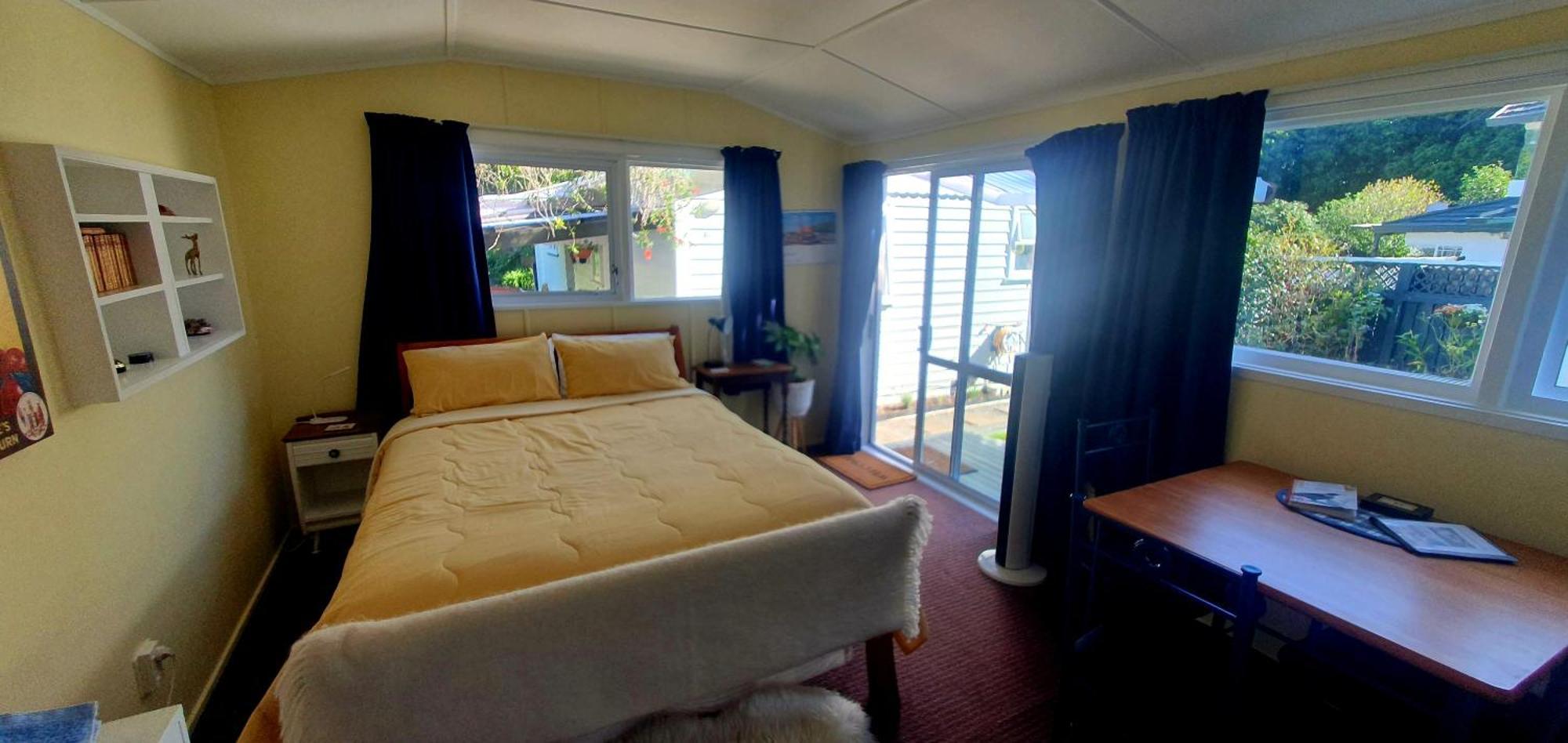 Waikanae Studio B&B Екстер'єр фото
